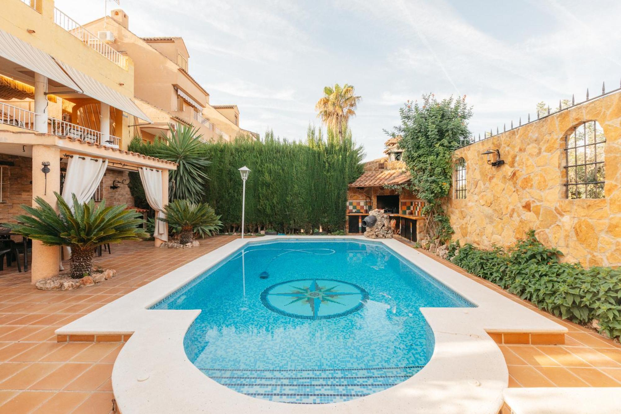 Chalet, Villa Rodeada De Naturaleza Piscina A Doce Klm De Valencia Y 7 Del Aeropuerto Extérieur photo
