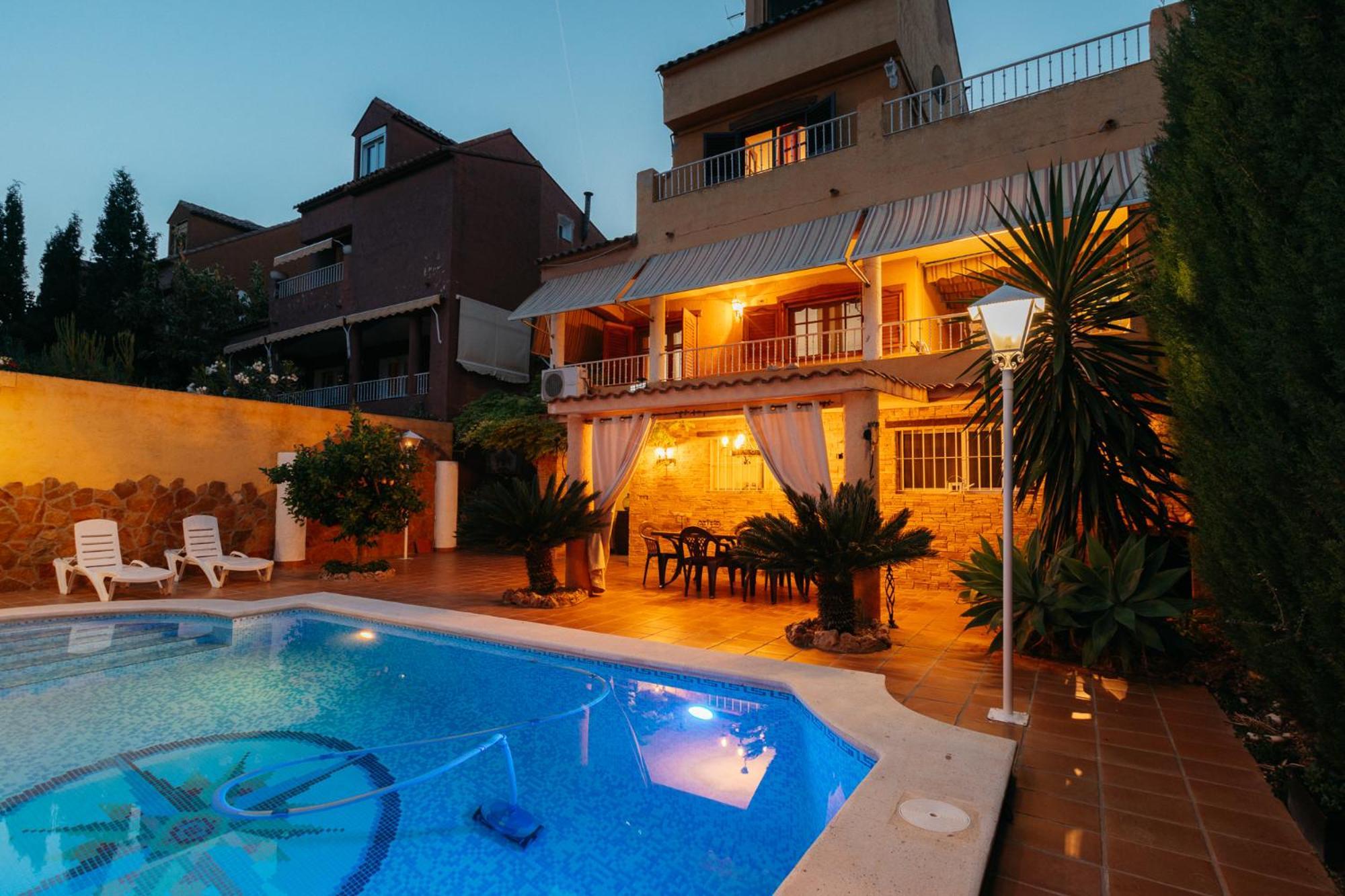 Chalet, Villa Rodeada De Naturaleza Piscina A Doce Klm De Valencia Y 7 Del Aeropuerto Extérieur photo